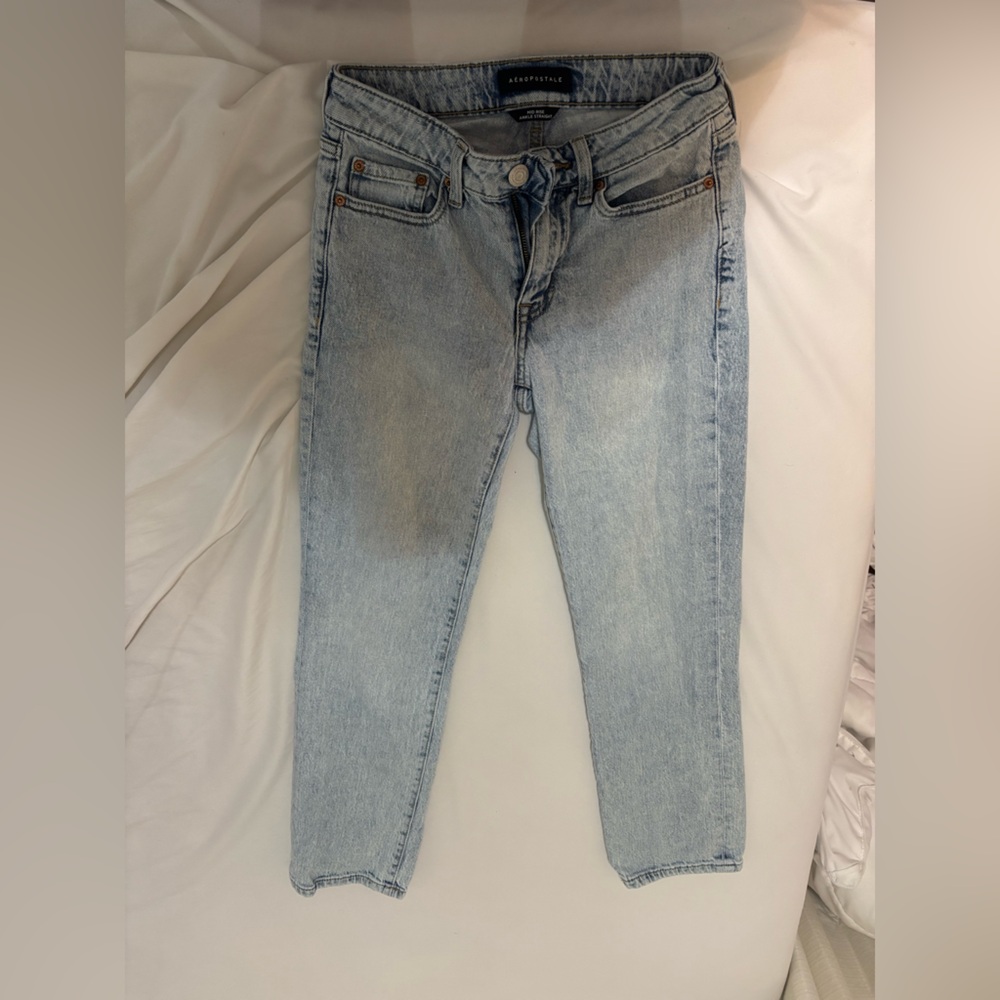 Aeropostale Light Wash Straight Leg Jeans